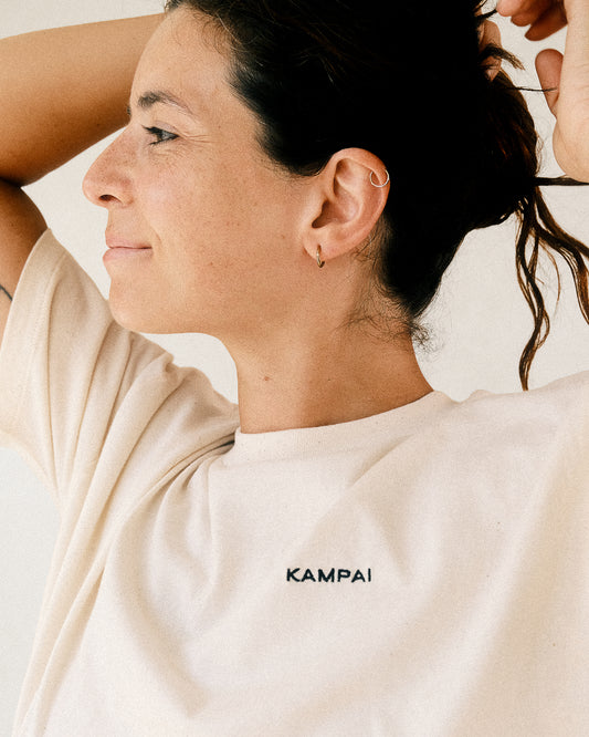 Kampai I 乾杯 T-shirt cropped