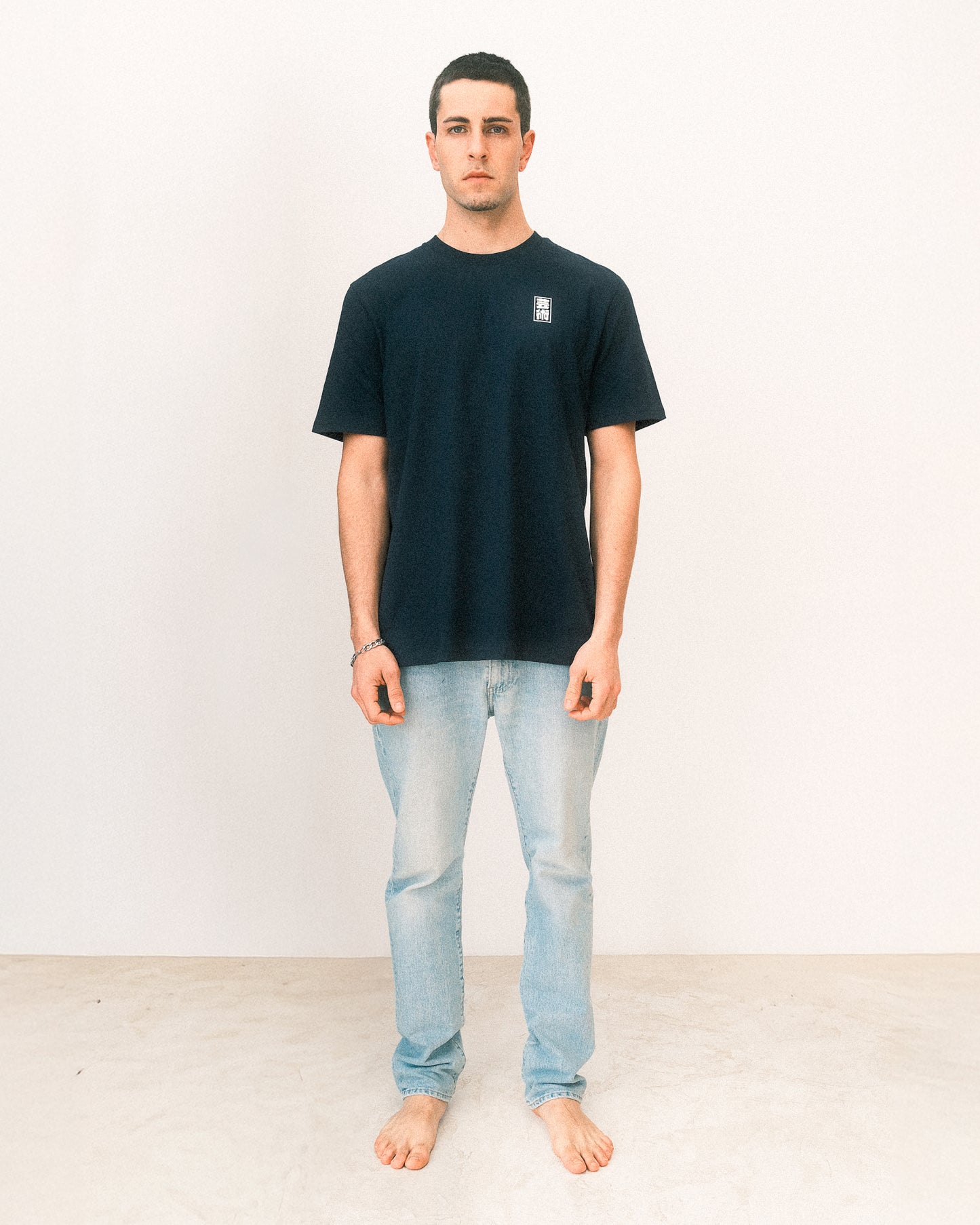Camiseta Bauhaus I バウハウス navy